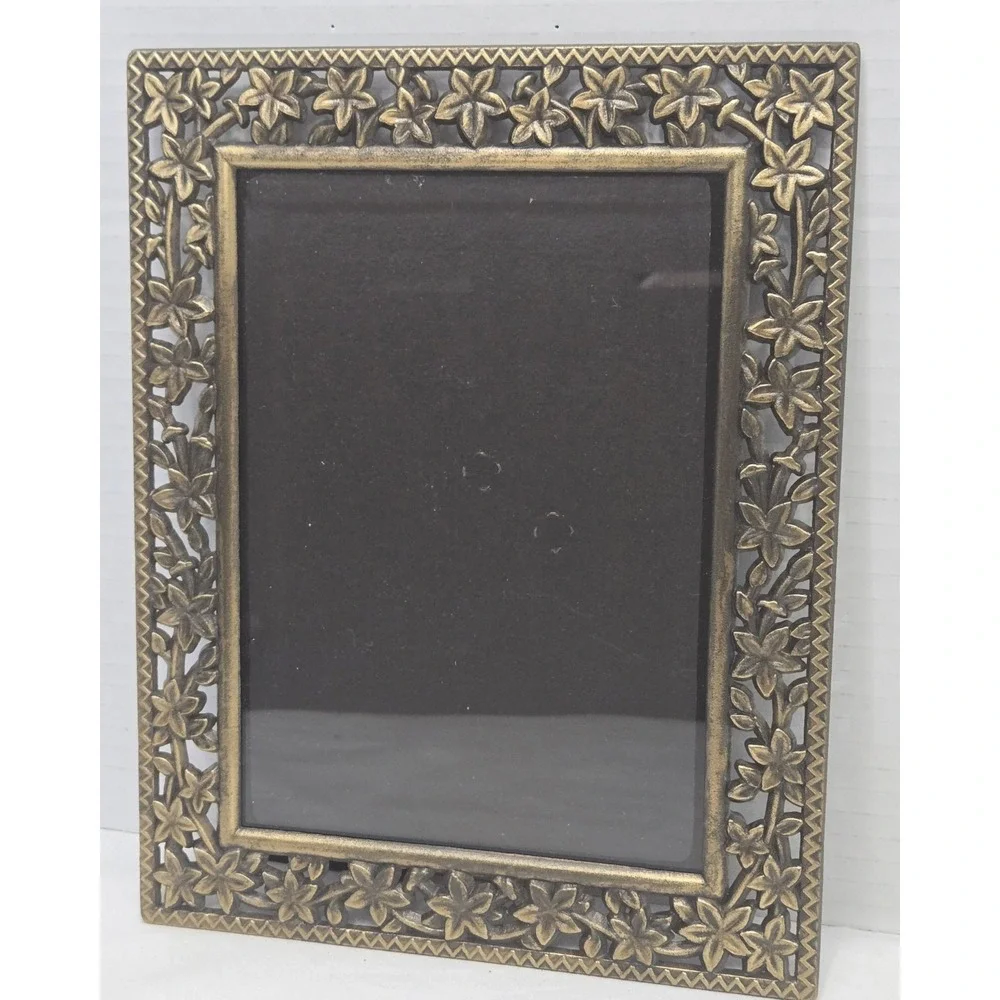 Vintage Ornate Gold Metal Picture Frame 5x7 Floral Filigree Hollywood Regency